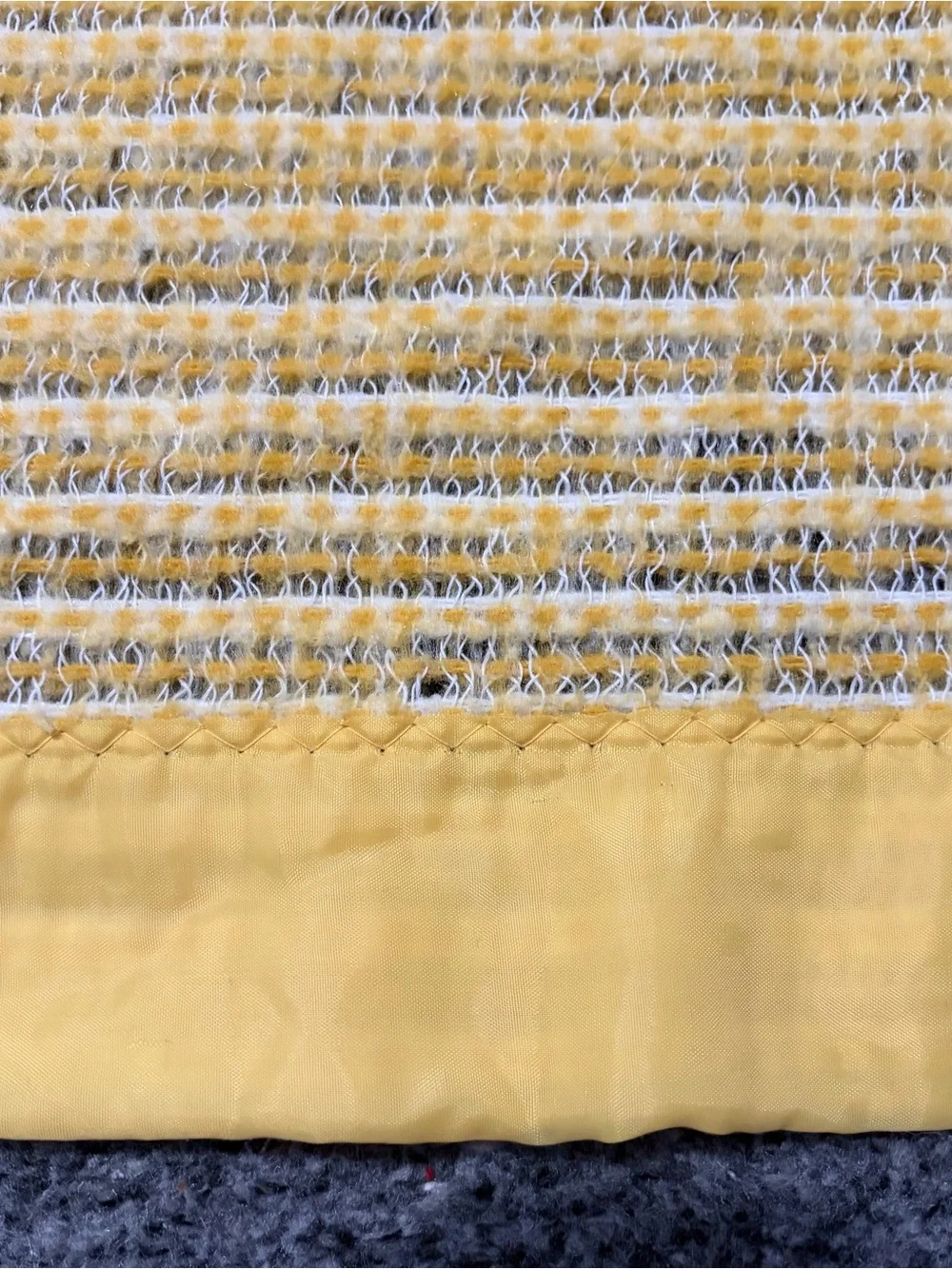Vtg Twin Blanket Waffle Weave Satin/Nylon Trim 87x72 Yellow White Cottagecore